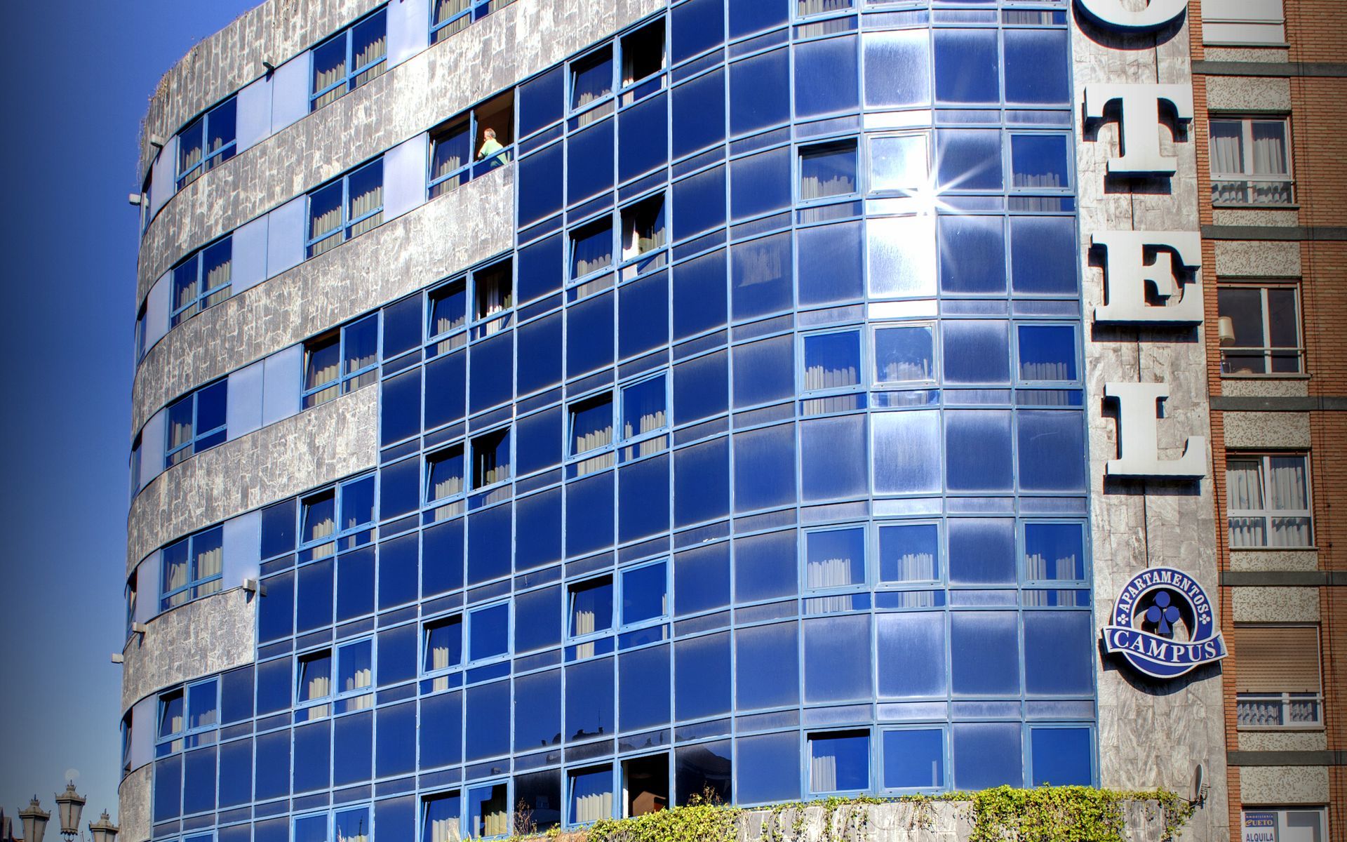 אוביידו Aparthotel Campus מראה חיצוני תמונה