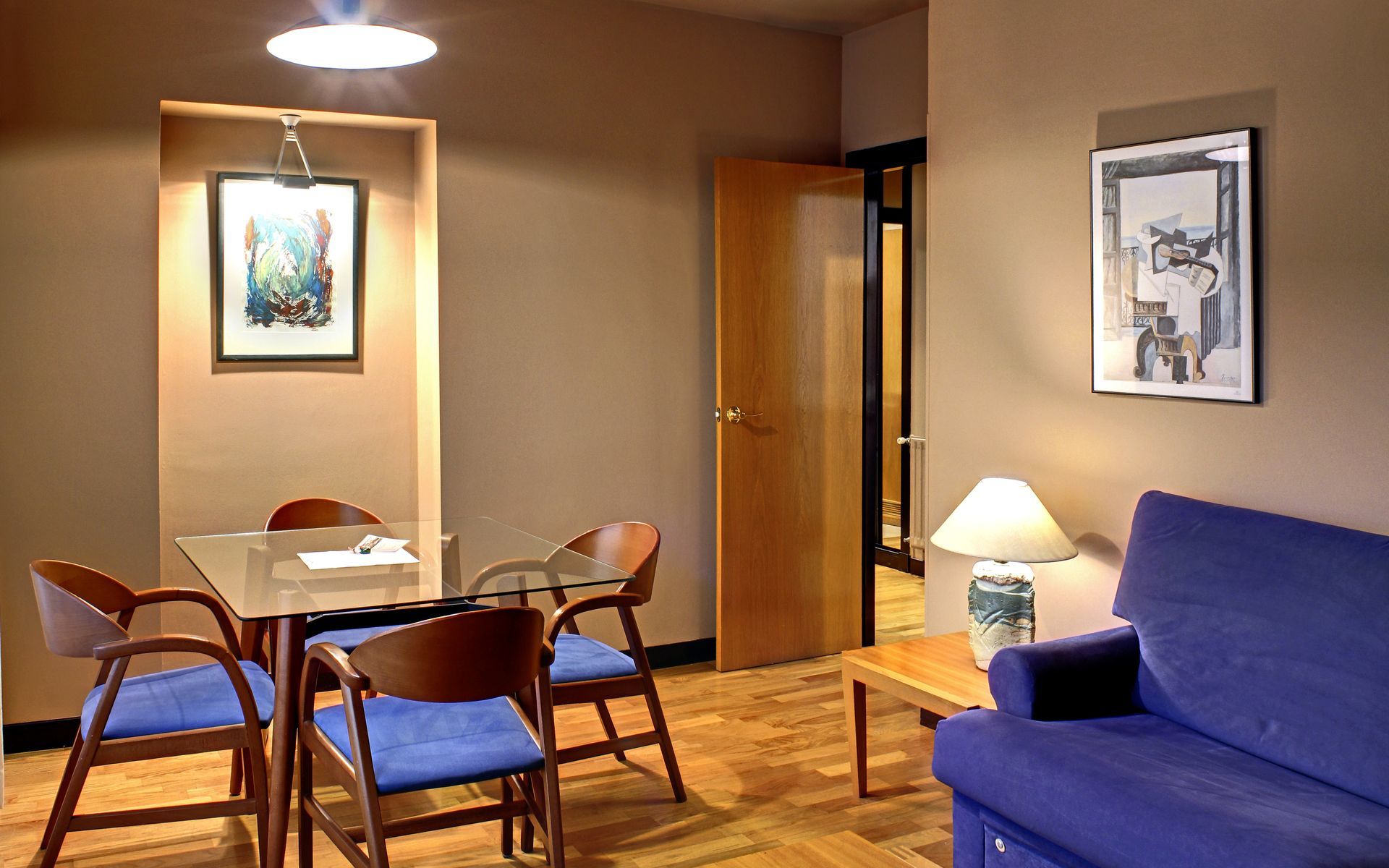 אוביידו Aparthotel Campus מראה חיצוני תמונה