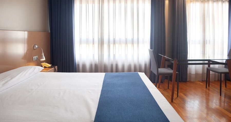 אוביידו Aparthotel Campus מראה חיצוני תמונה