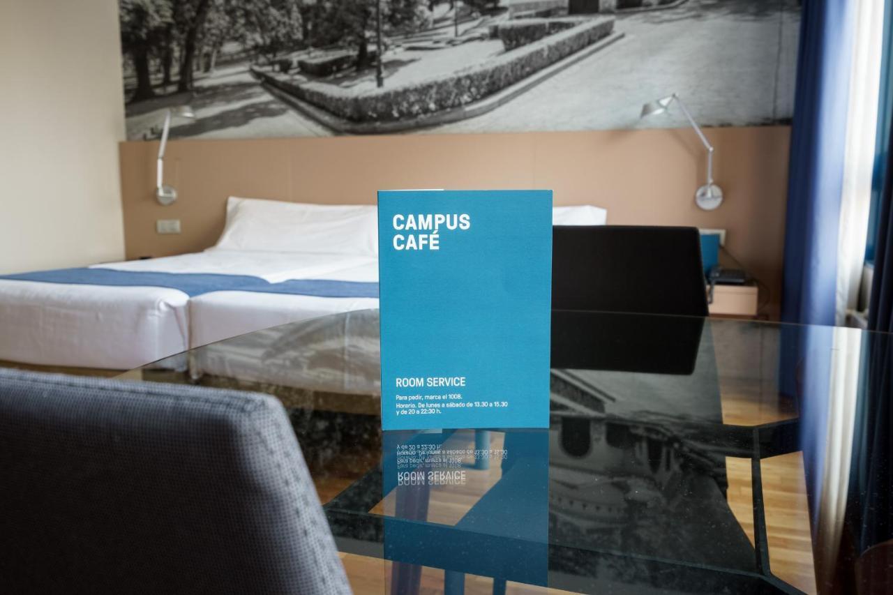 אוביידו Aparthotel Campus מראה חיצוני תמונה