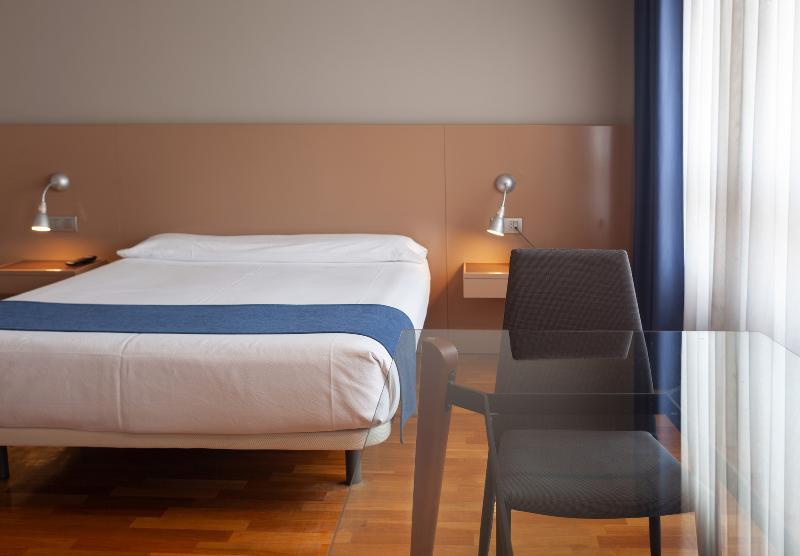 אוביידו Aparthotel Campus מראה חיצוני תמונה
