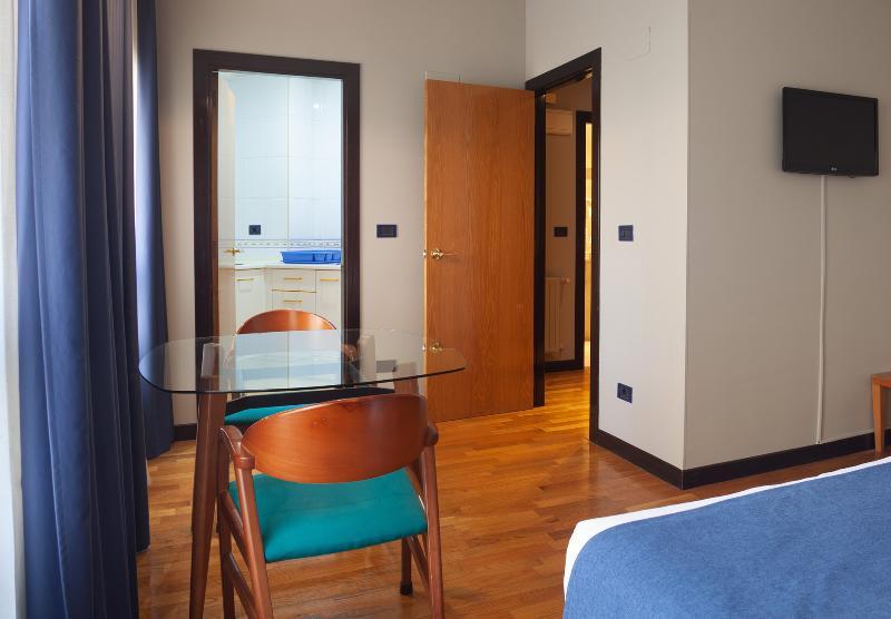 אוביידו Aparthotel Campus מראה חיצוני תמונה